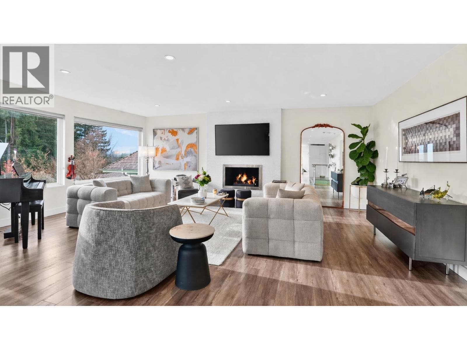 668 ALPINE COURT — photo 2