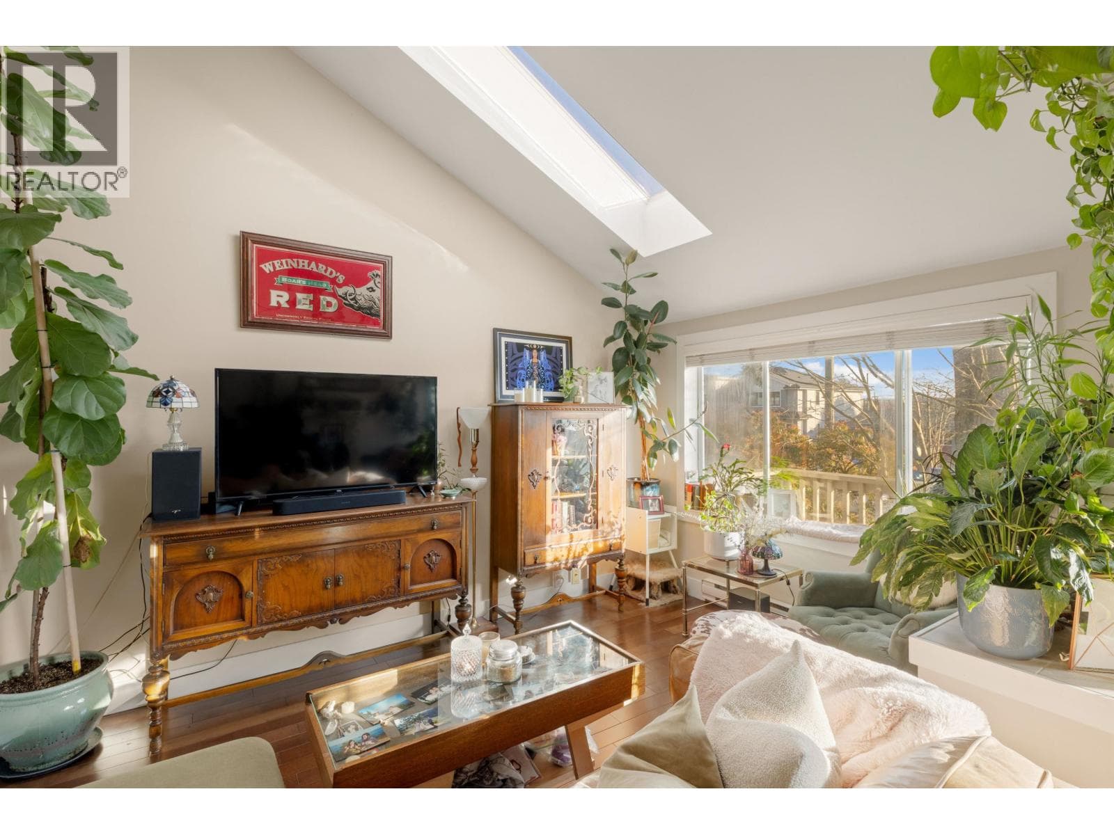 612 E 4TH STREET — photo 3