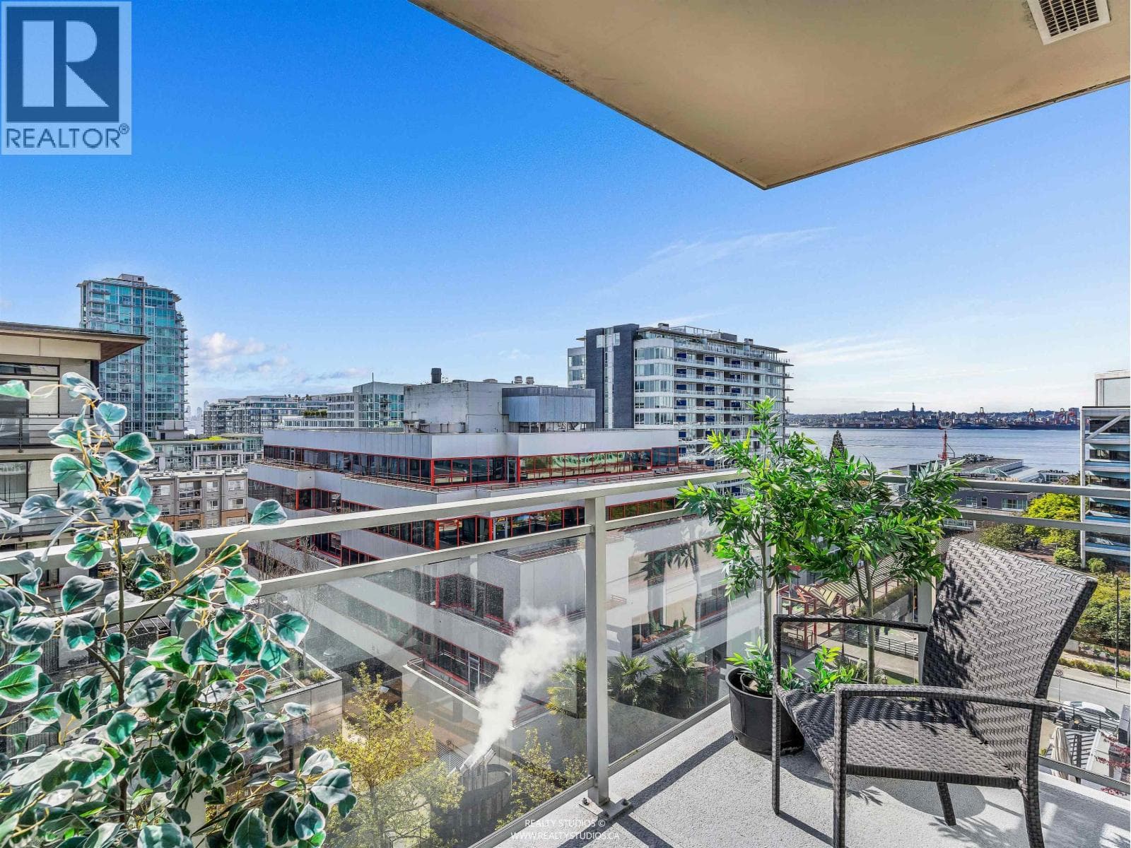 701 155 W 1ST STREET — photo 2