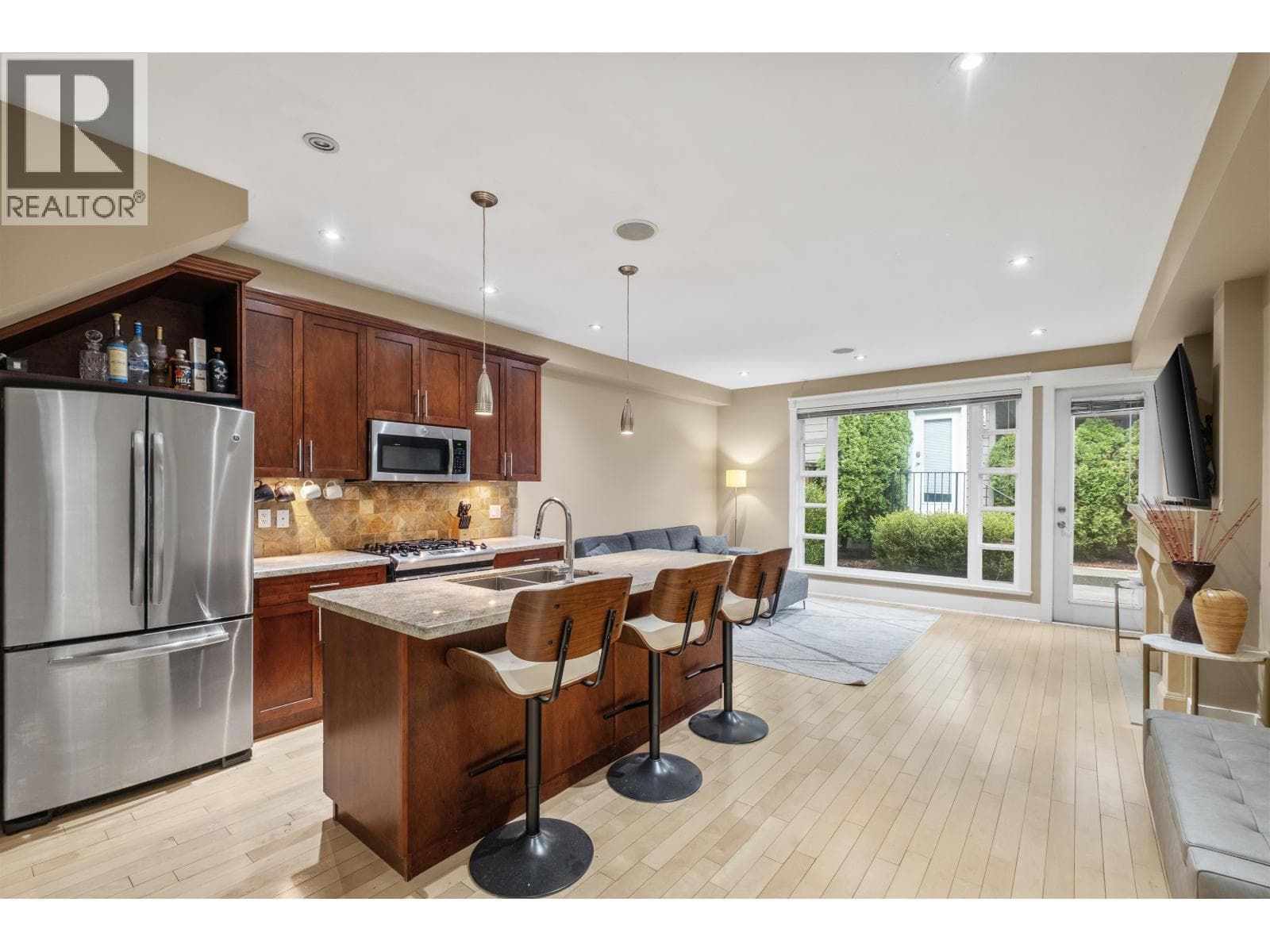 1620 ST. ANDREWS AVENUE