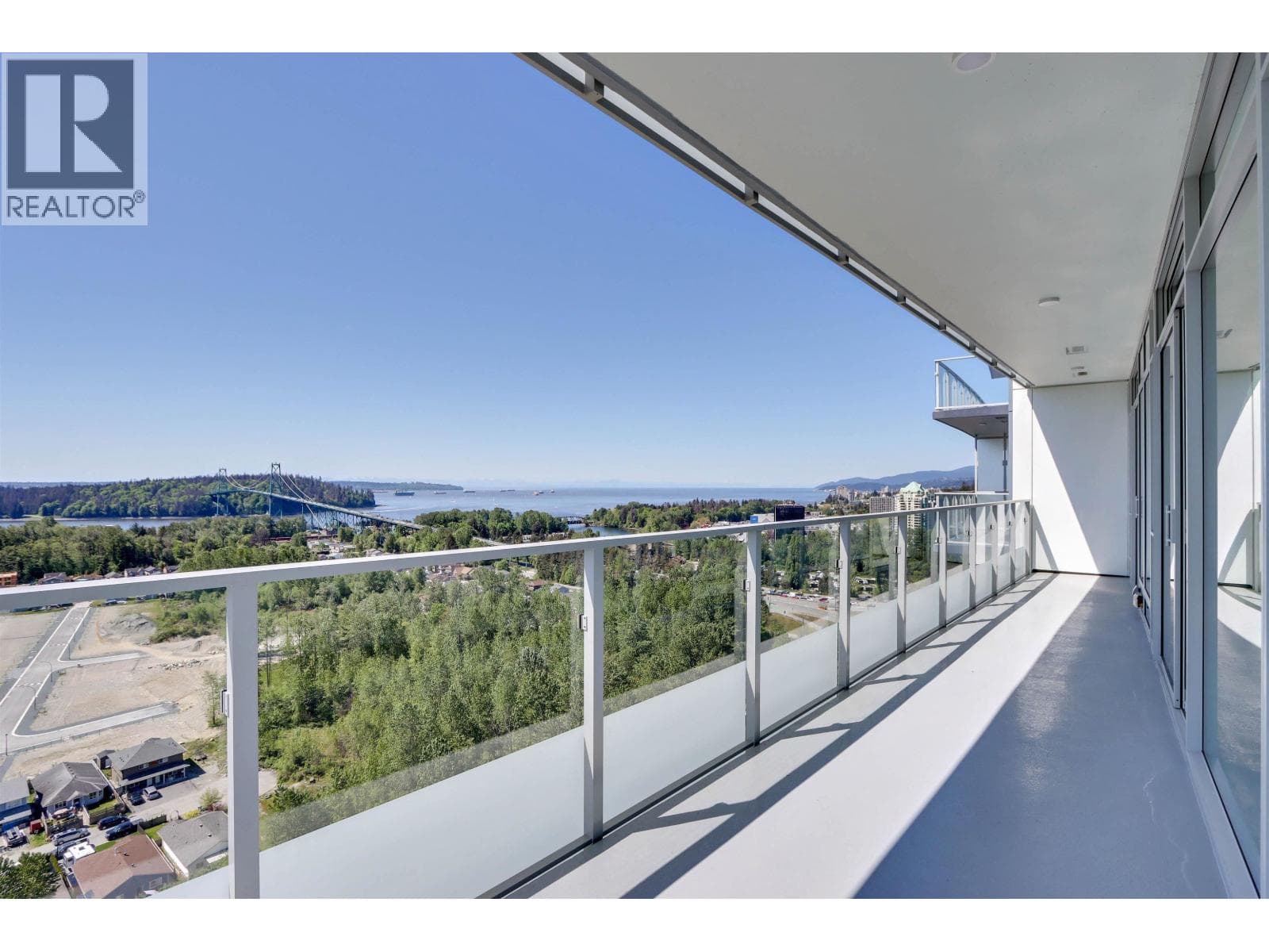 2204 200 KLAHANIE COURT