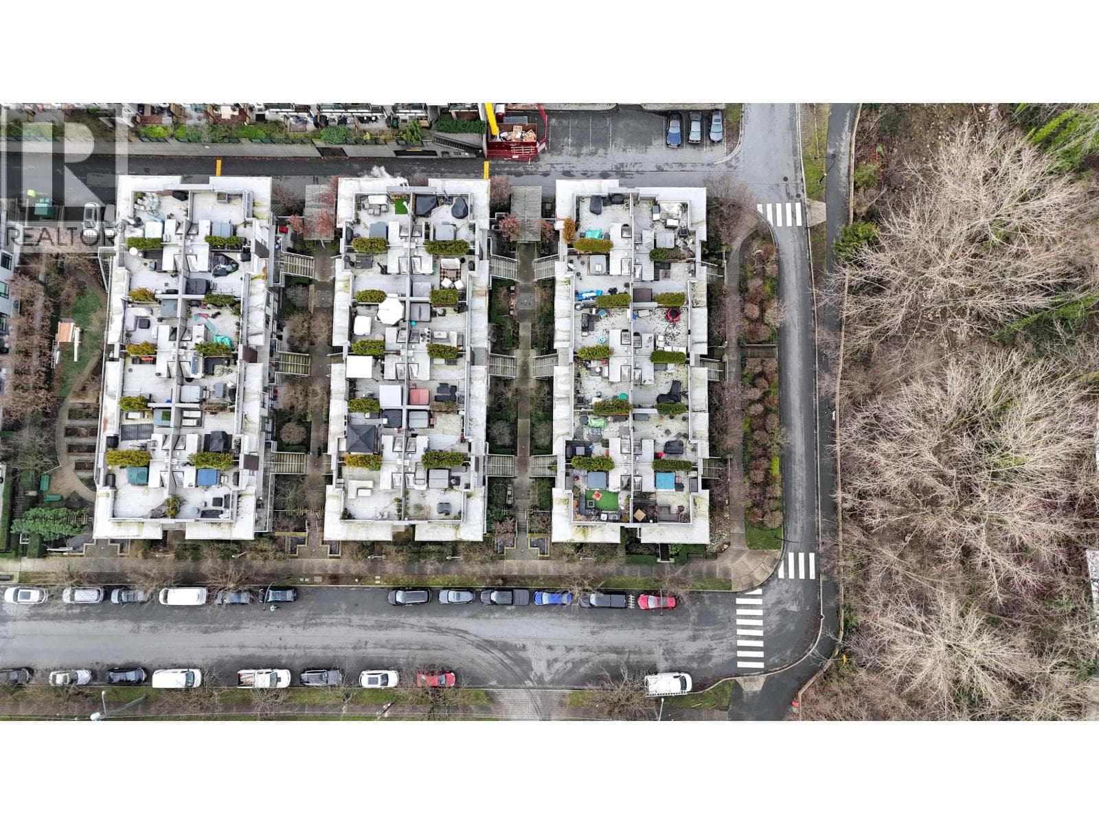 103 735 W 15TH STREET