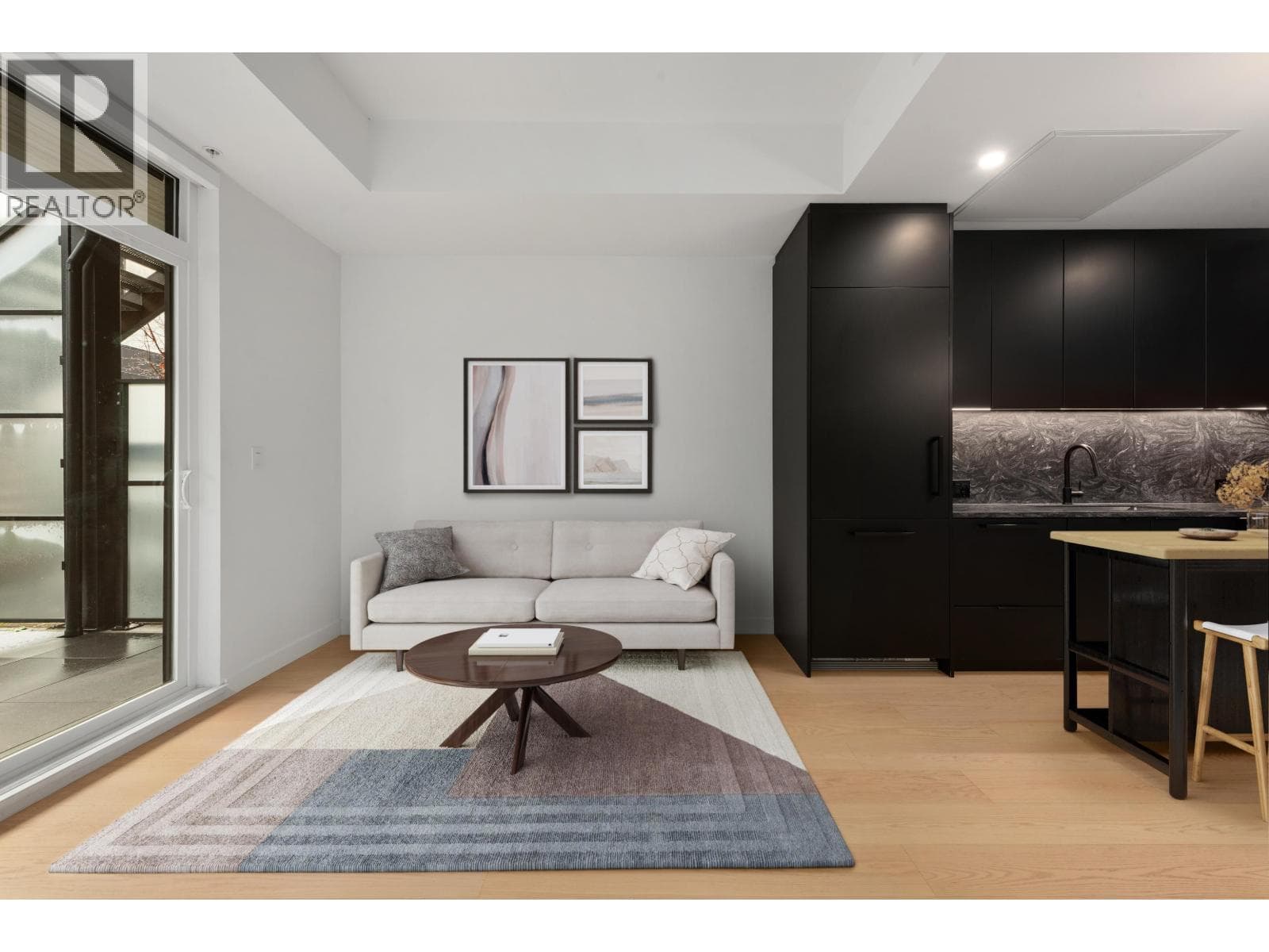 122 650 E 2ND STREET