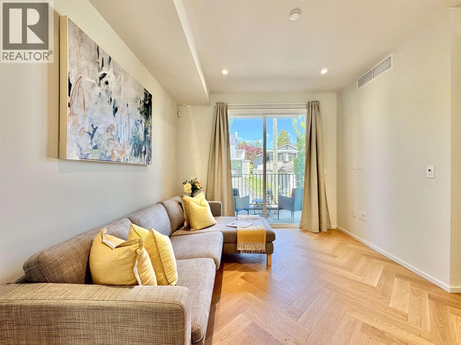 173 805 W 49TH AVENUE — photo 3