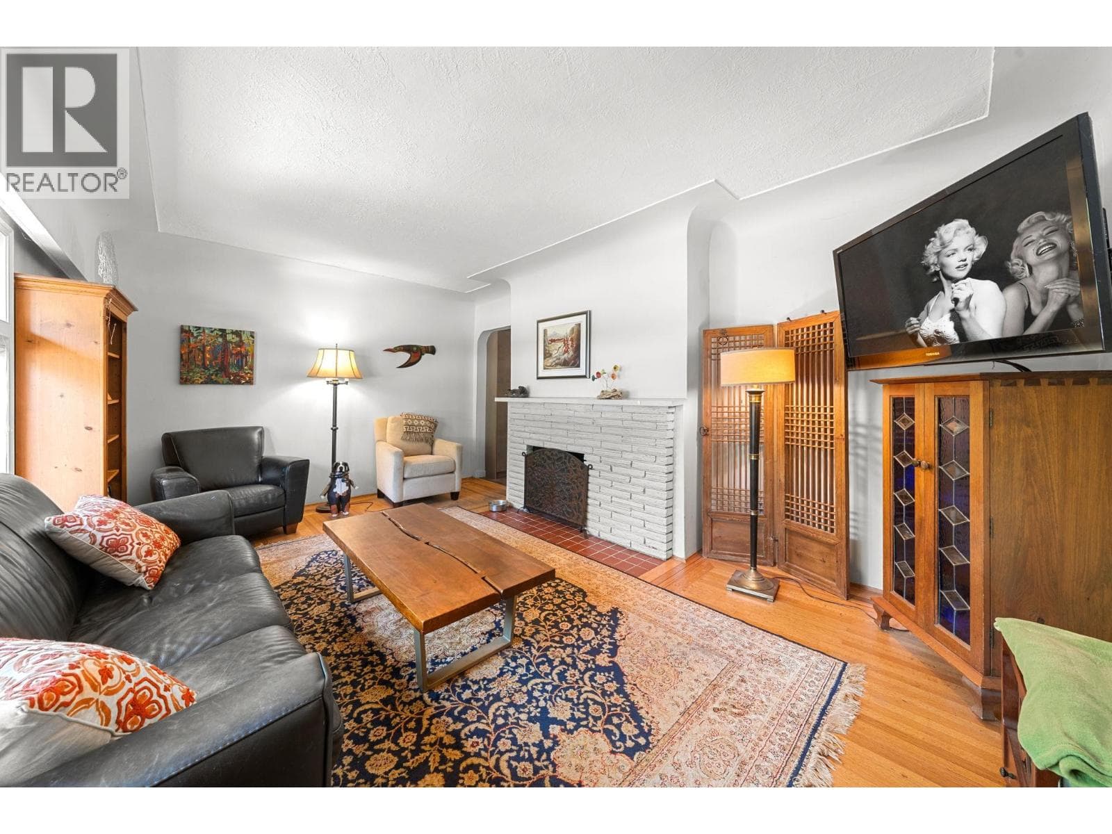 2010 MACKAY AVENUE — photo 3