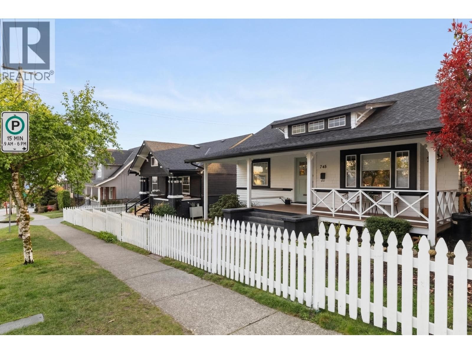 737-745 ST. ANDREWS AVENUE