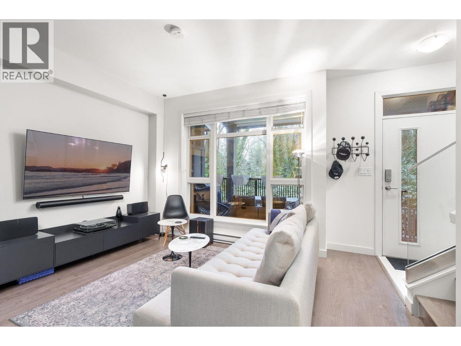 307 2135 HERITAGE PARK LANE — photo 2