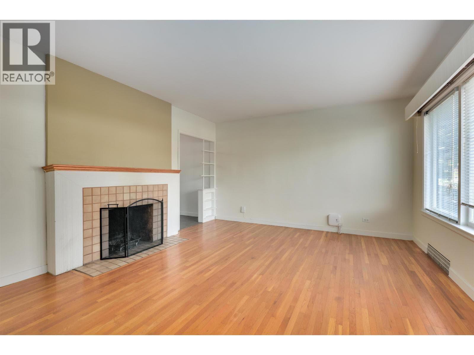 509 E KEITH ROAD — photo 3