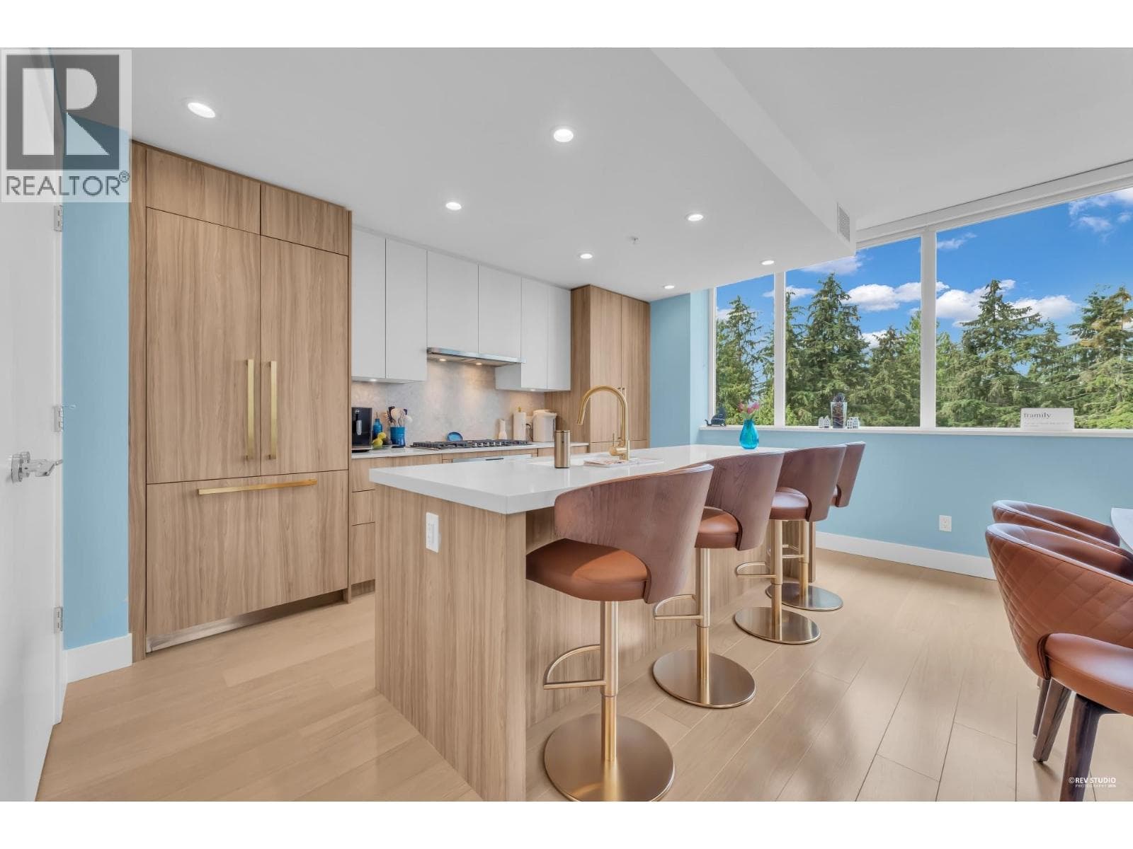 1101 2375 EMERY COURT — photo 3