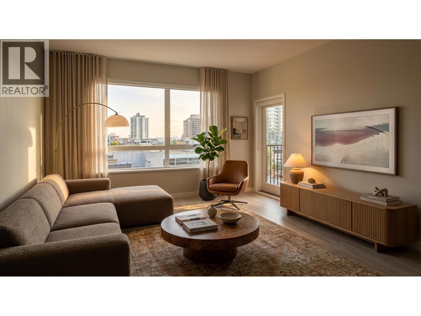 402 110 E 17TH STREET — photo 3