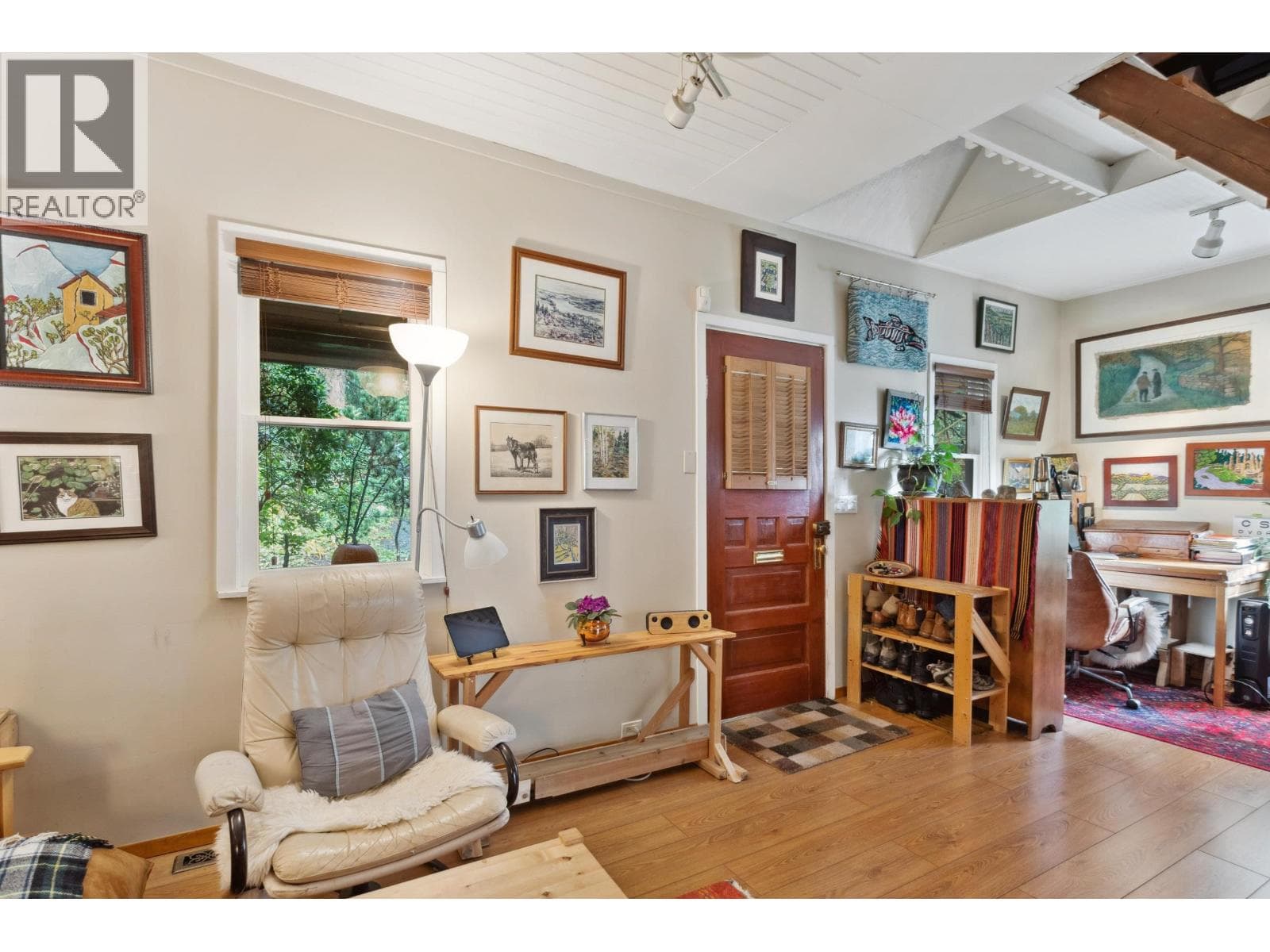 713 E ST. JAMES ROAD — photo 3