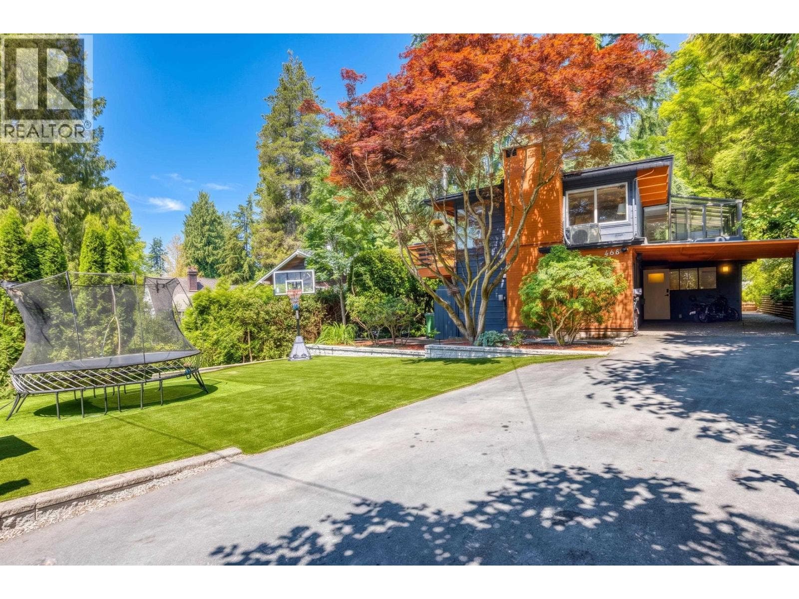 466 E KINGS ROAD — photo 2